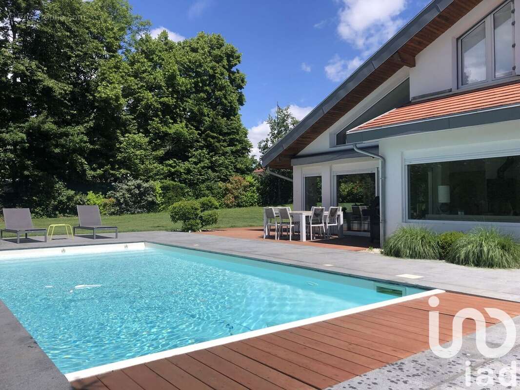 Photo 1 - Maison à PREVESSIN-MOENS