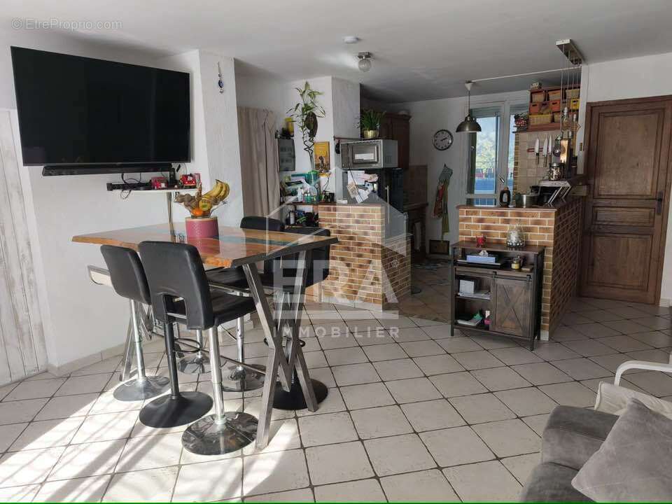 Appartement à PORT-DE-BOUC
