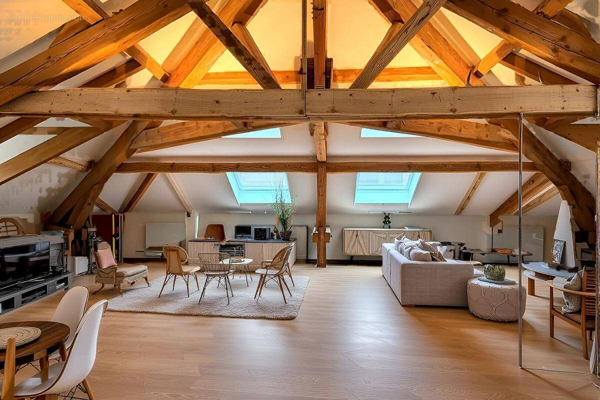 Appartement à BELLEGARDE-SUR-VALSERINE