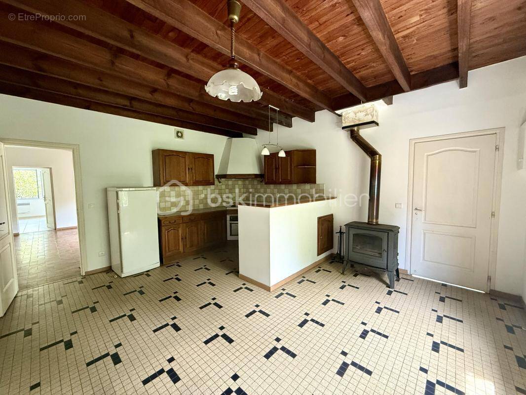 Maison à COUTRAS