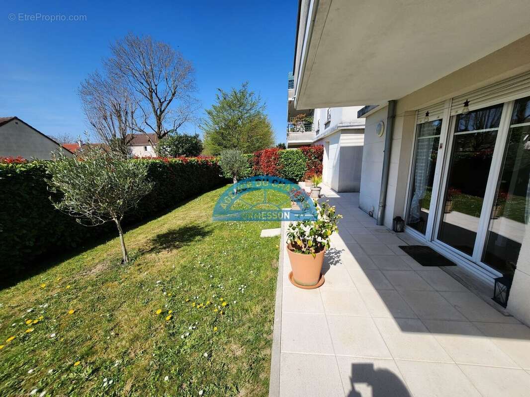 Appartement à LE PLESSIS-TREVISE