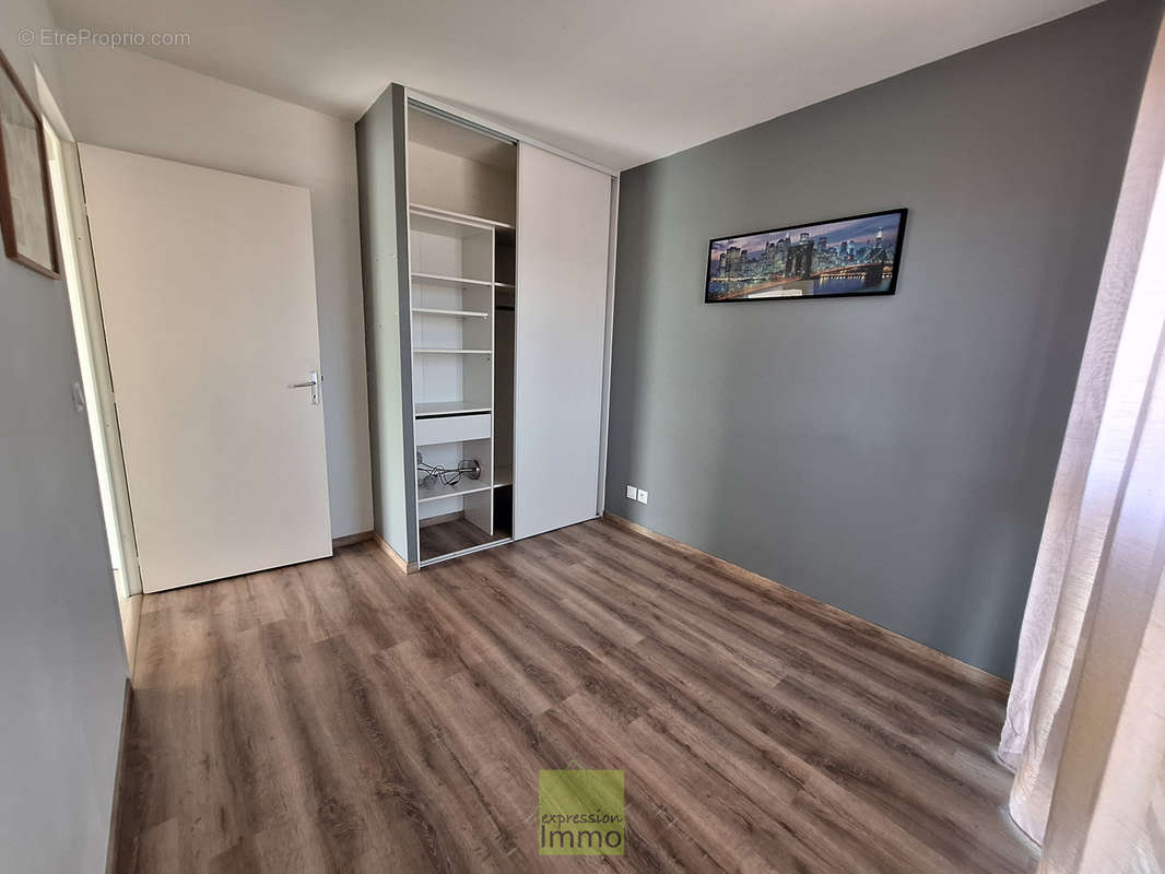 Appartement à SAINT-LAURENT-DE-MURE
