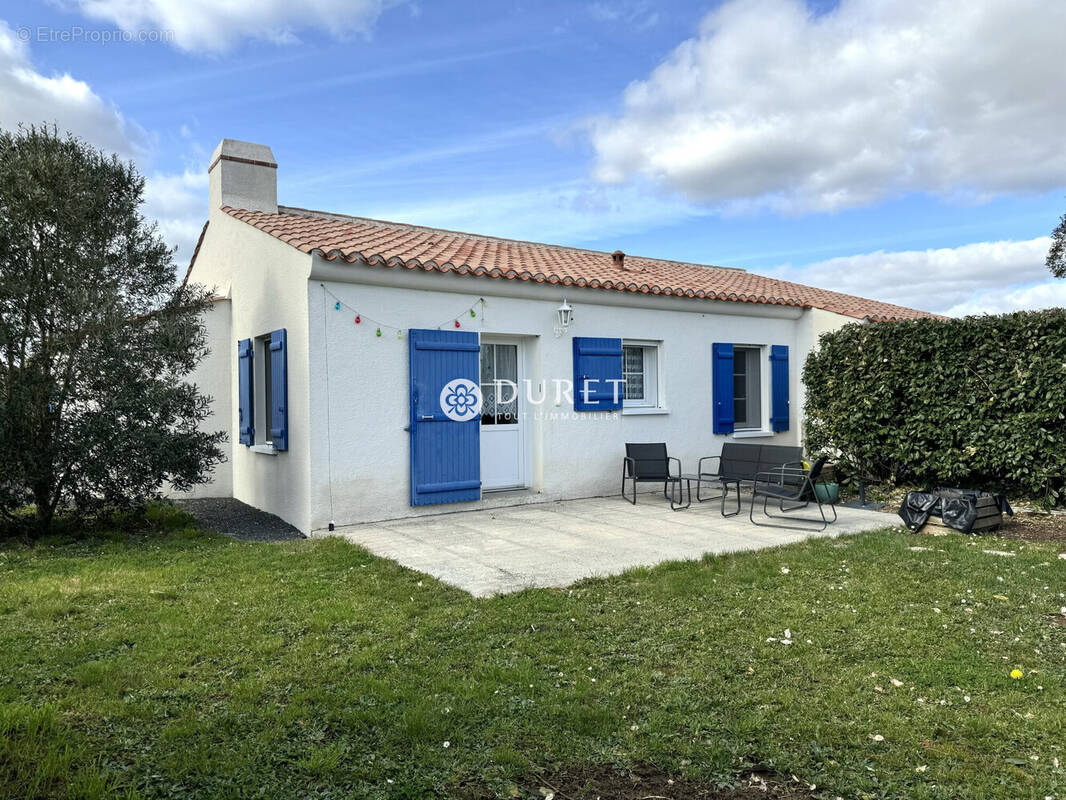 Maison à SAINT-LUMINE-DE-CLISSON