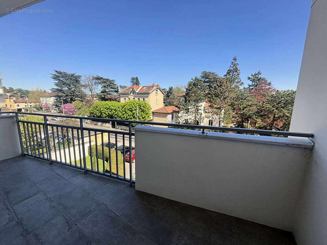 Appartement à TASSIN-LA-DEMI-LUNE