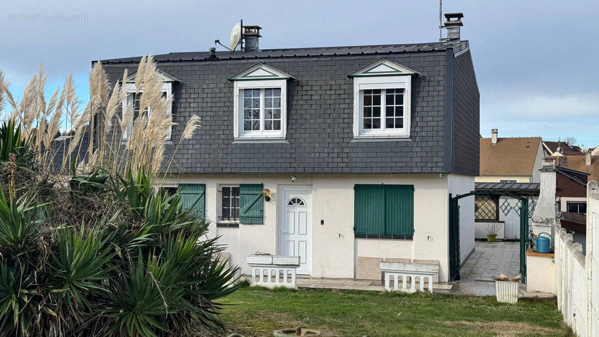 Maison à VERNOUILLET