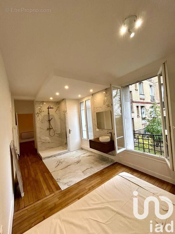 Photo 1 - Appartement à COURBEVOIE