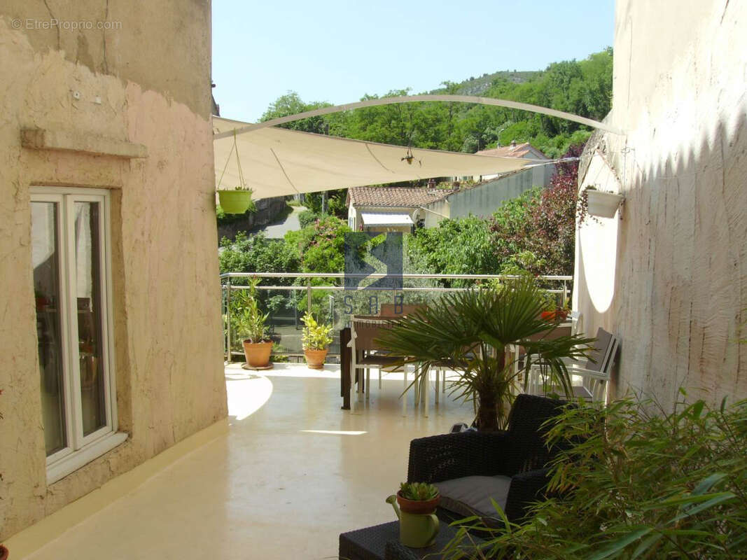 Maison à LIVRON-SUR-DROME