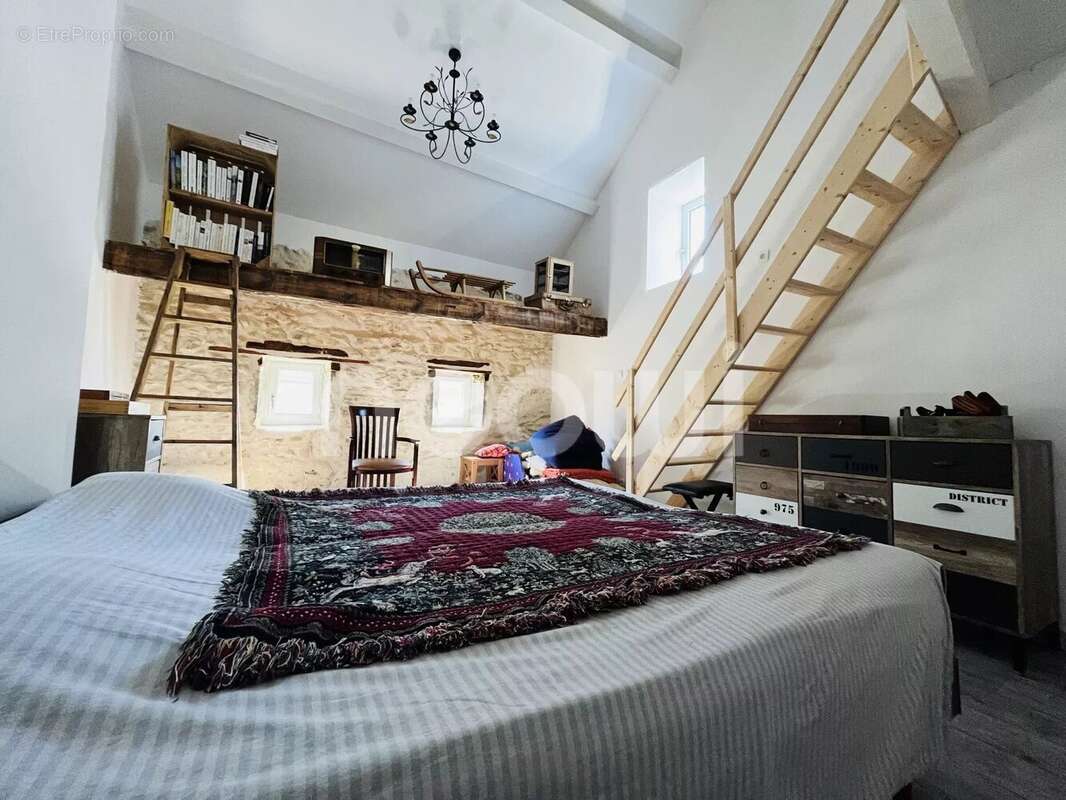 Maison à MANZAT