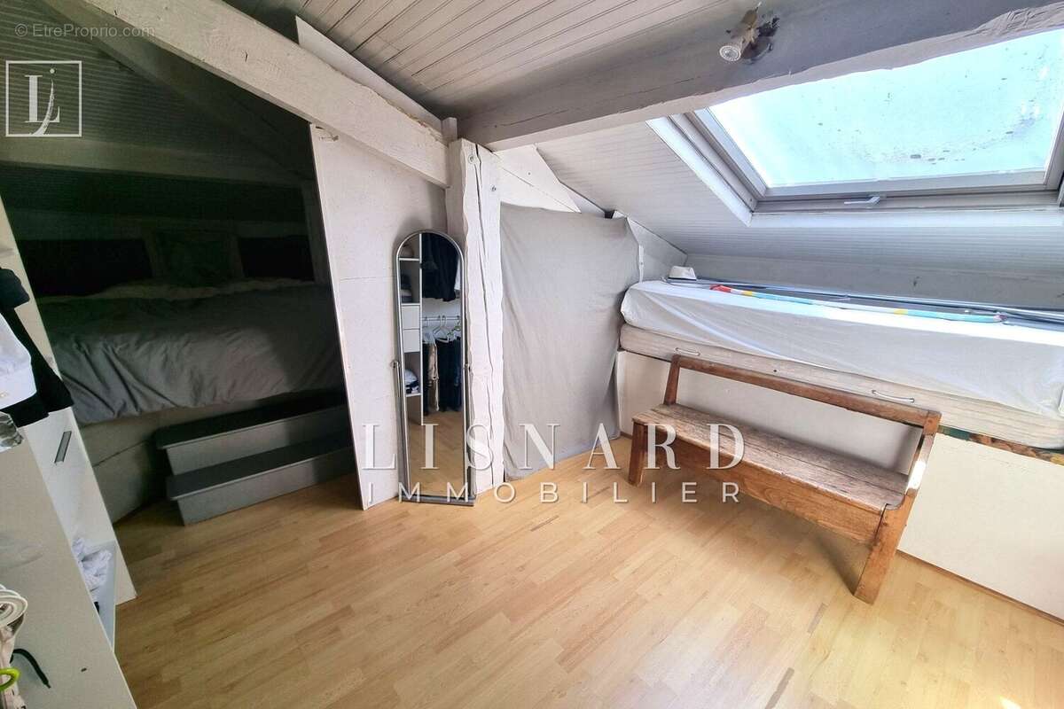 Appartement à VALLAURIS