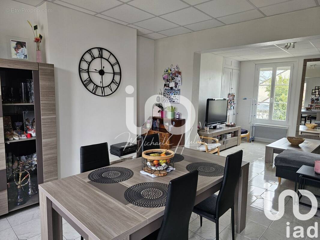 Photo 1 - Maison à BRAY-SUR-SEINE