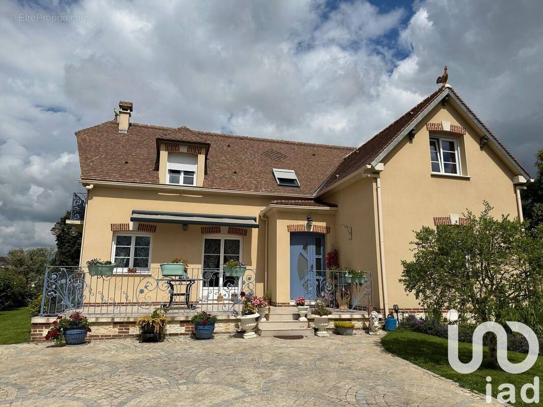 Photo 1 - Maison à BEAUVAIS