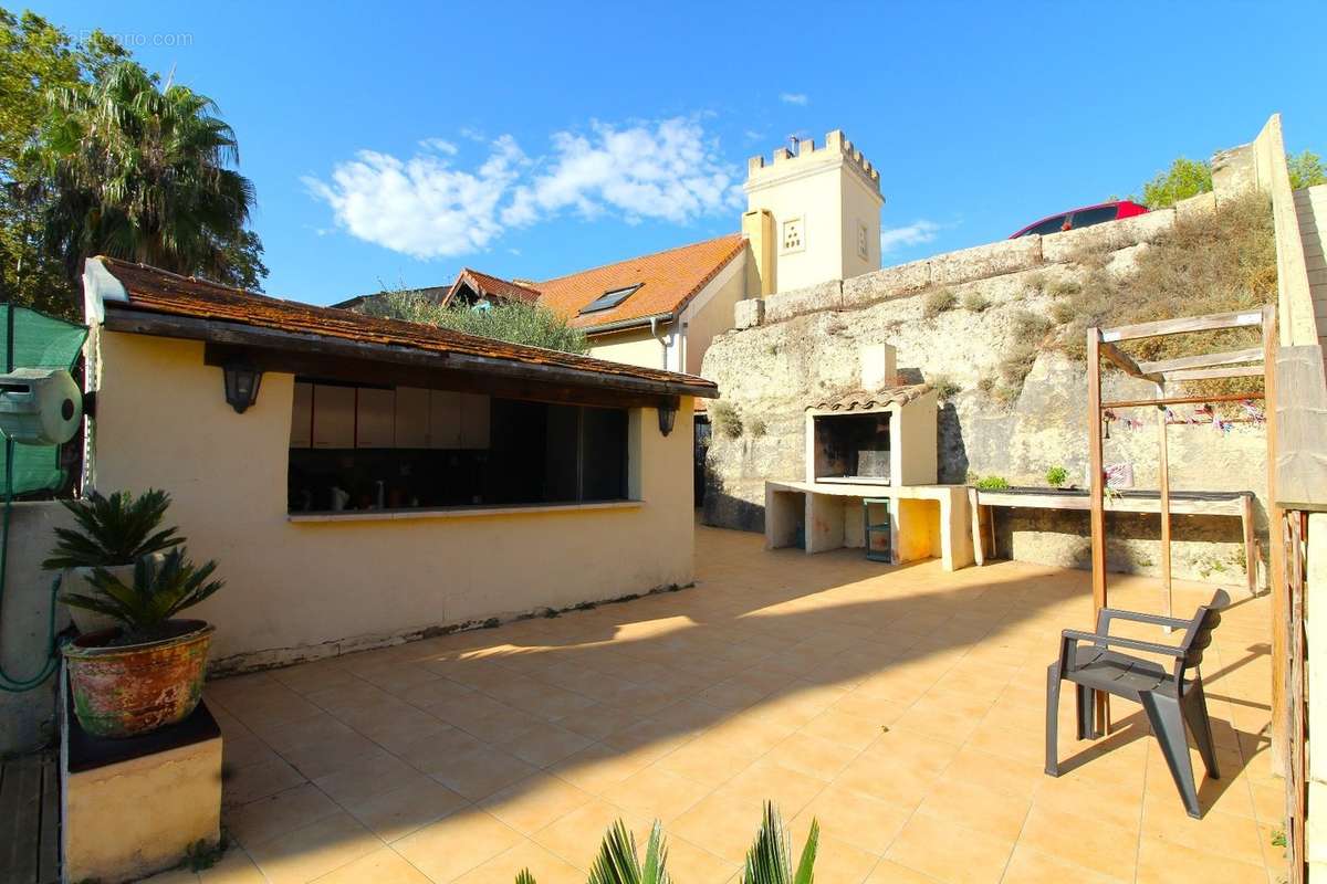 Maison à LESPIGNAN