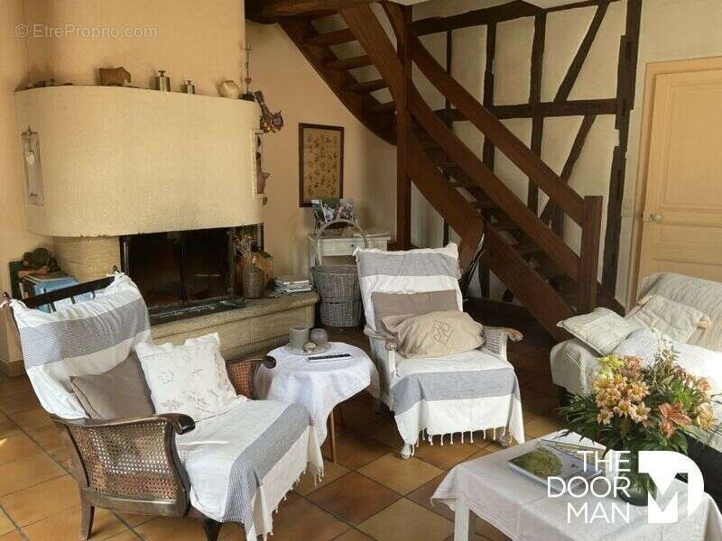 Maison à BEAUMONT-DE-LOMAGNE