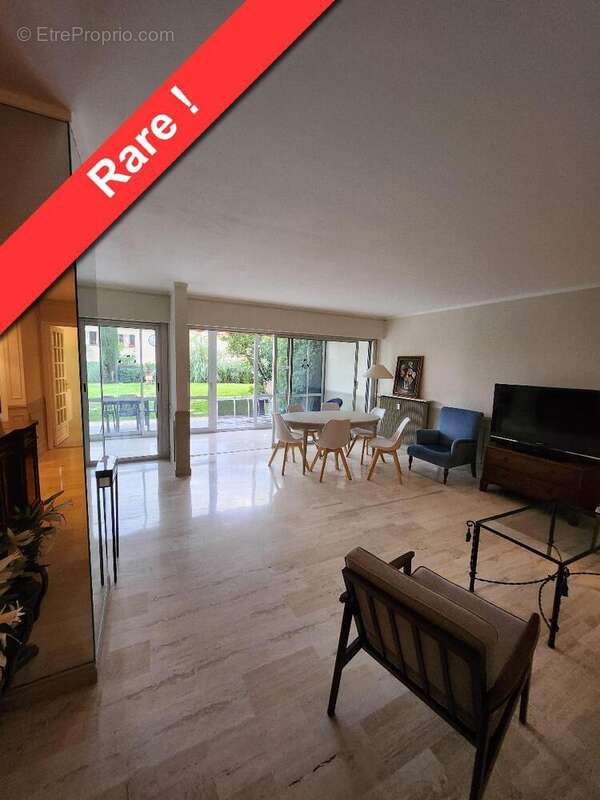   - Appartement à ANTIBES