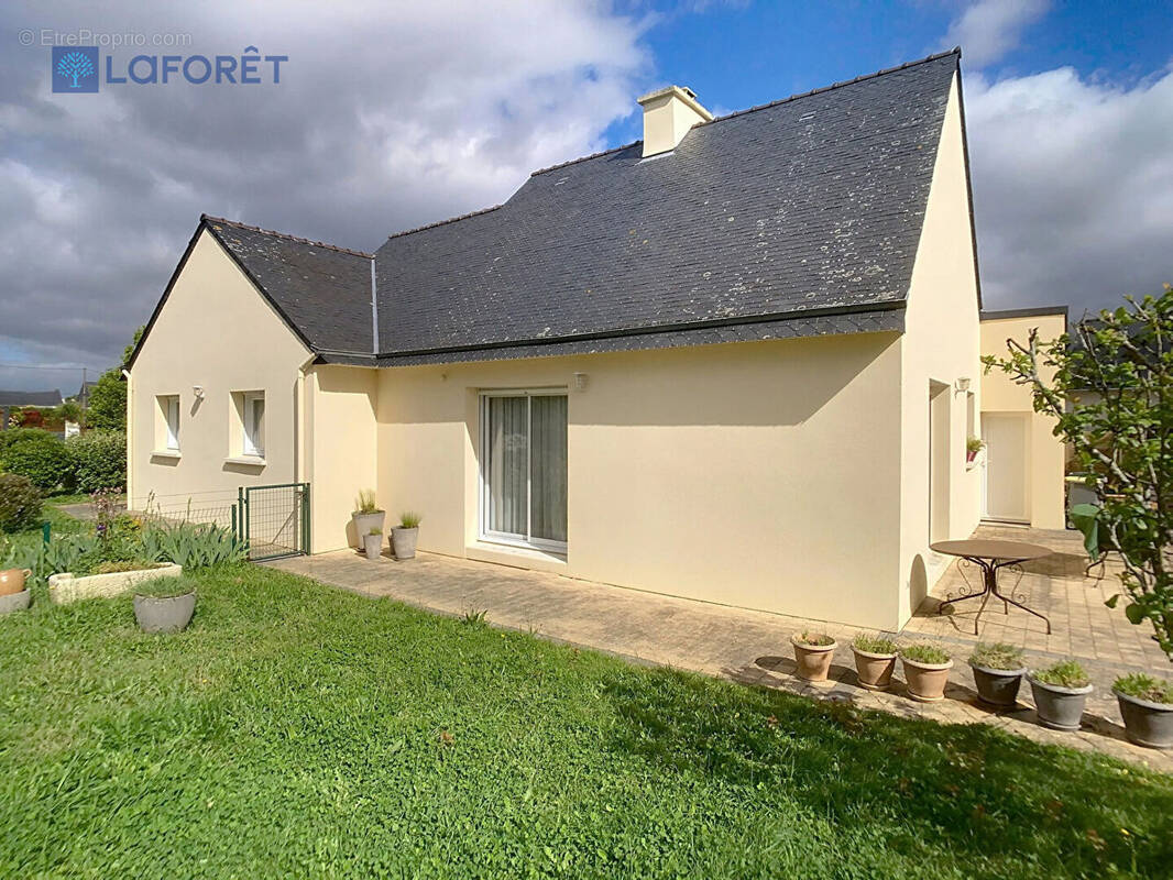 Maison à PLOUHINEC