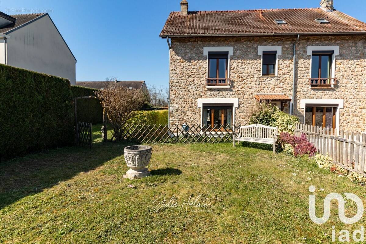 Photo 1 - Maison à PLAISIR