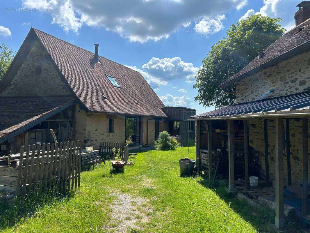 Maison à ARNAC-POMPADOUR