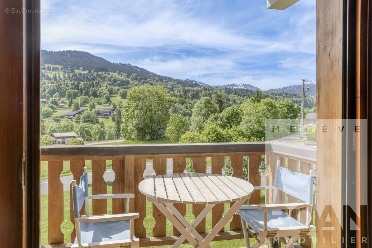 Appartement à DEMI-QUARTIER