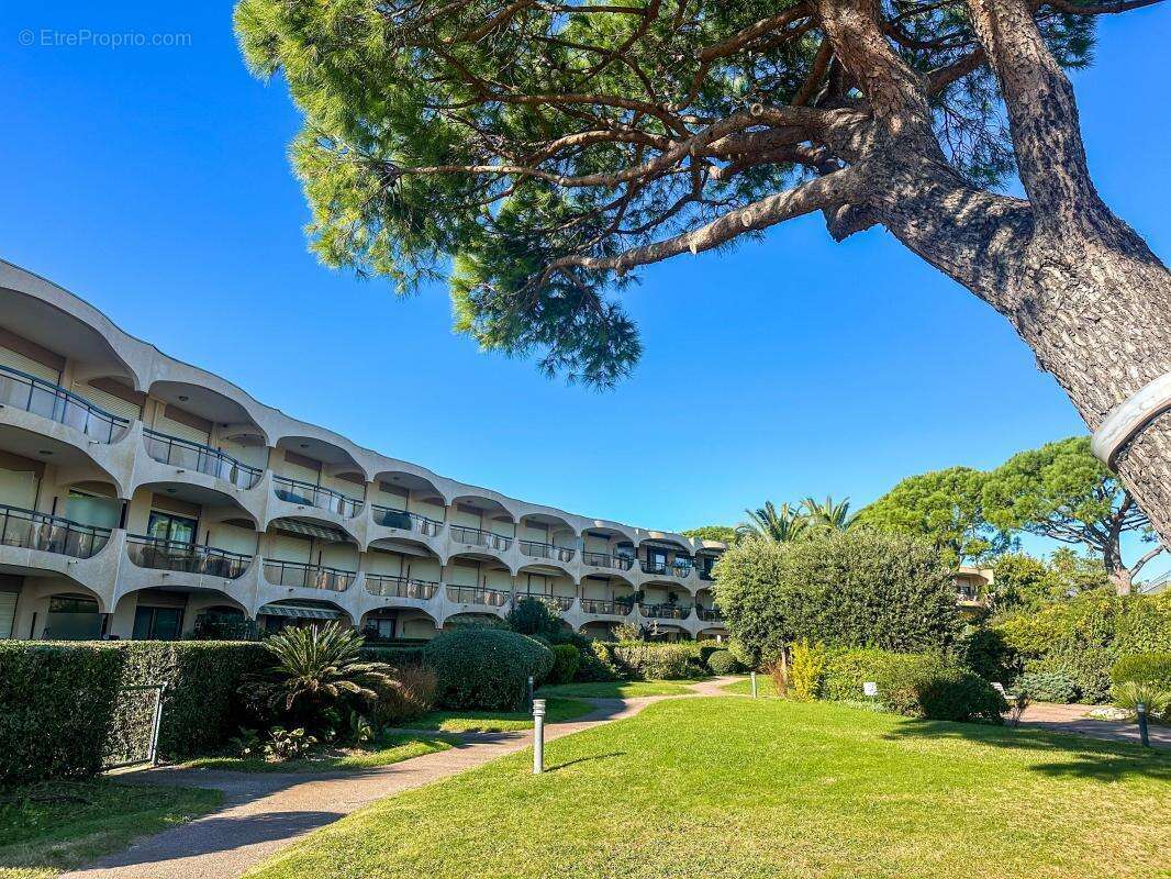 Appartement à VILLENEUVE-LOUBET