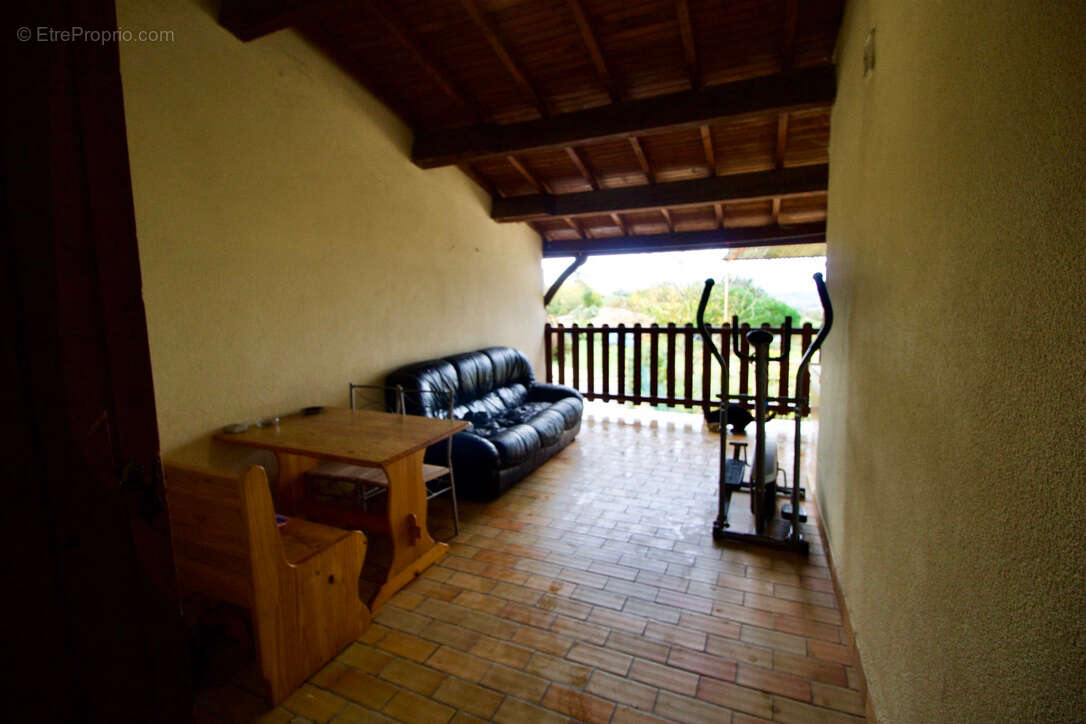 Maison à MONCLAR