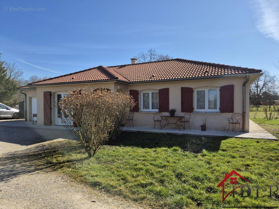 Maison à WASSY