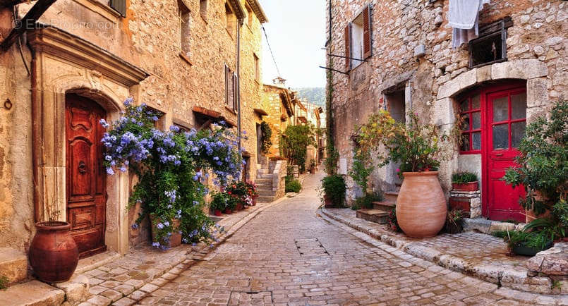 Commerce à ANTIBES