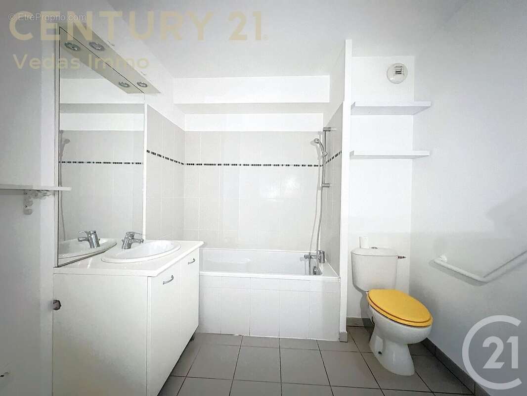 Appartement à JUVIGNAC