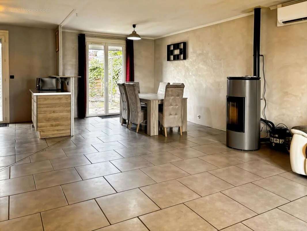 Maison à TRELISSAC