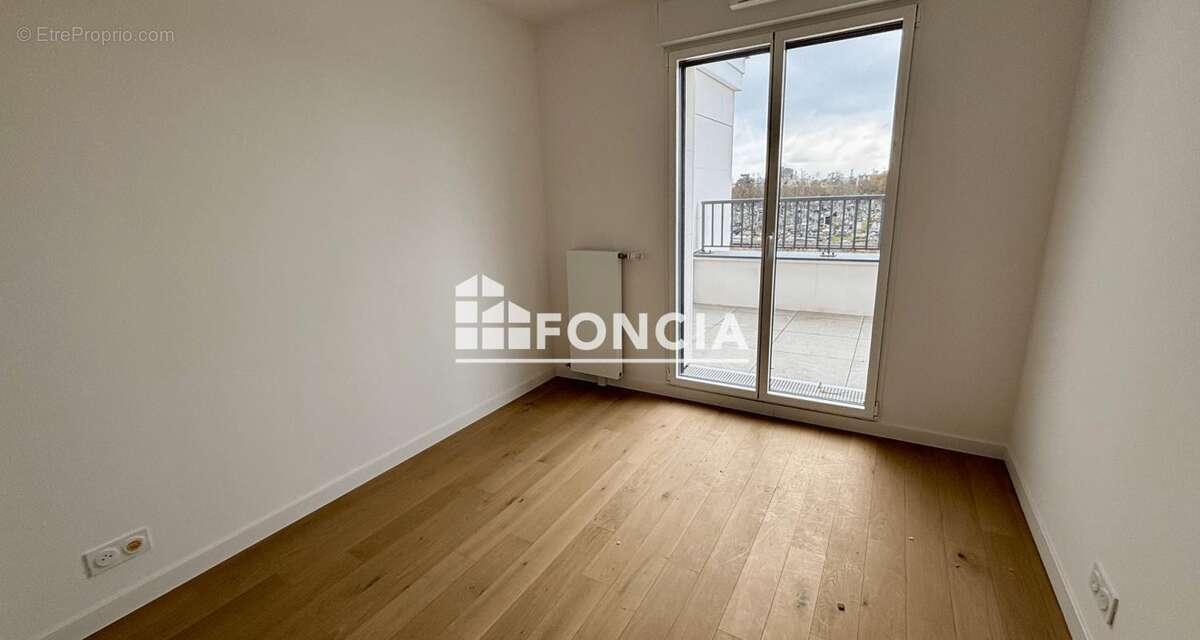 Appartement à SAINT-MAUR-DES-FOSSES