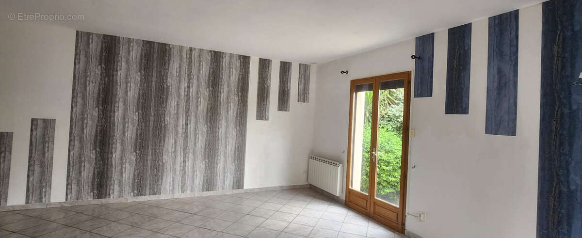 Maison à QUARANTE