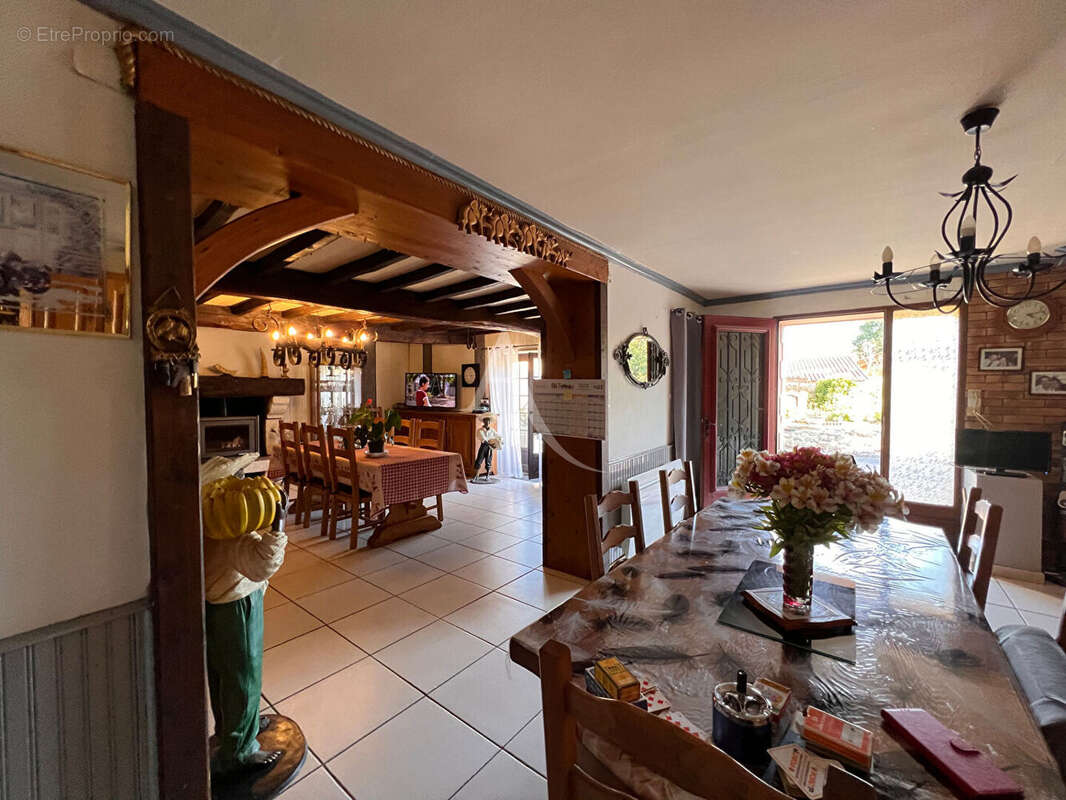 Maison à AIZENAY