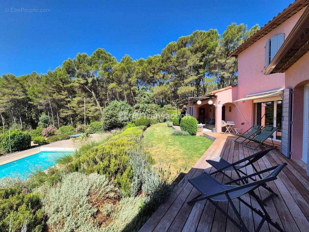 Maison à LORGUES