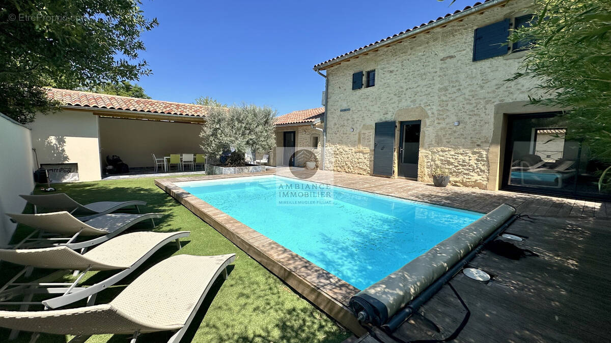 Maison à ETOILE-SUR-RHONE