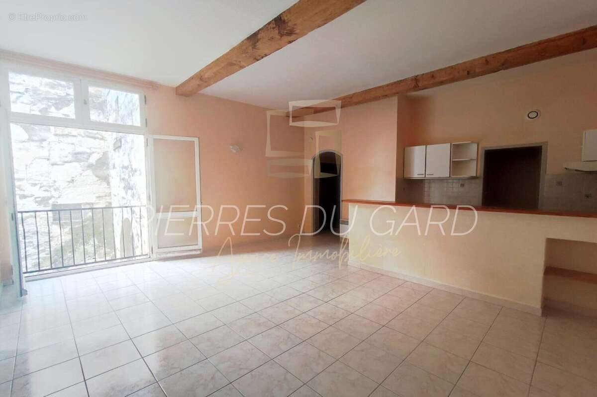 Appartement à UZES