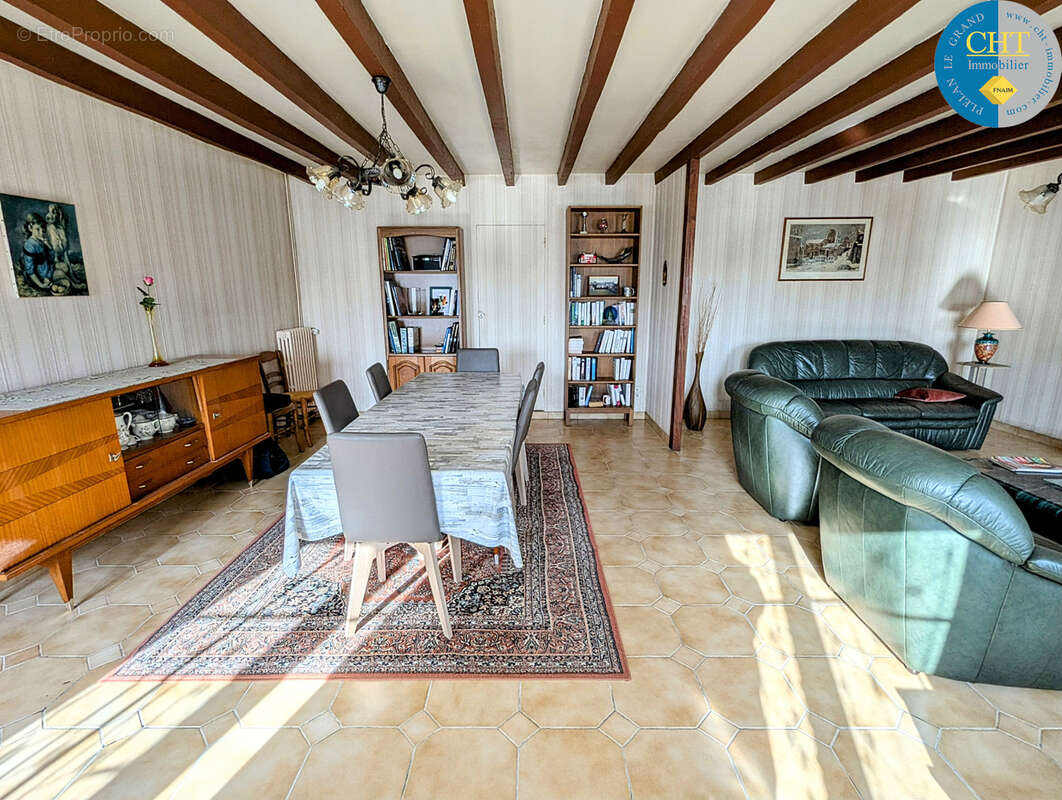 Maison à MAXENT