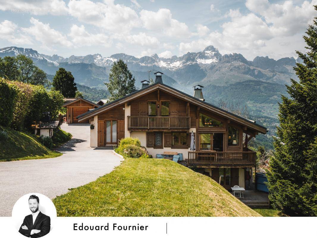 Maison à COMBLOUX