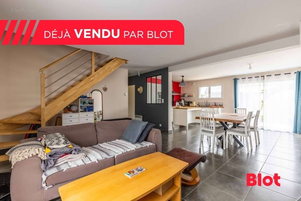 Maison à MONTFORT-SUR-MEU