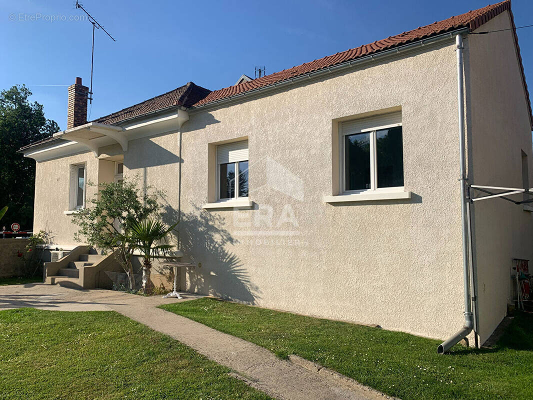 Maison à LA FERTE-ALAIS