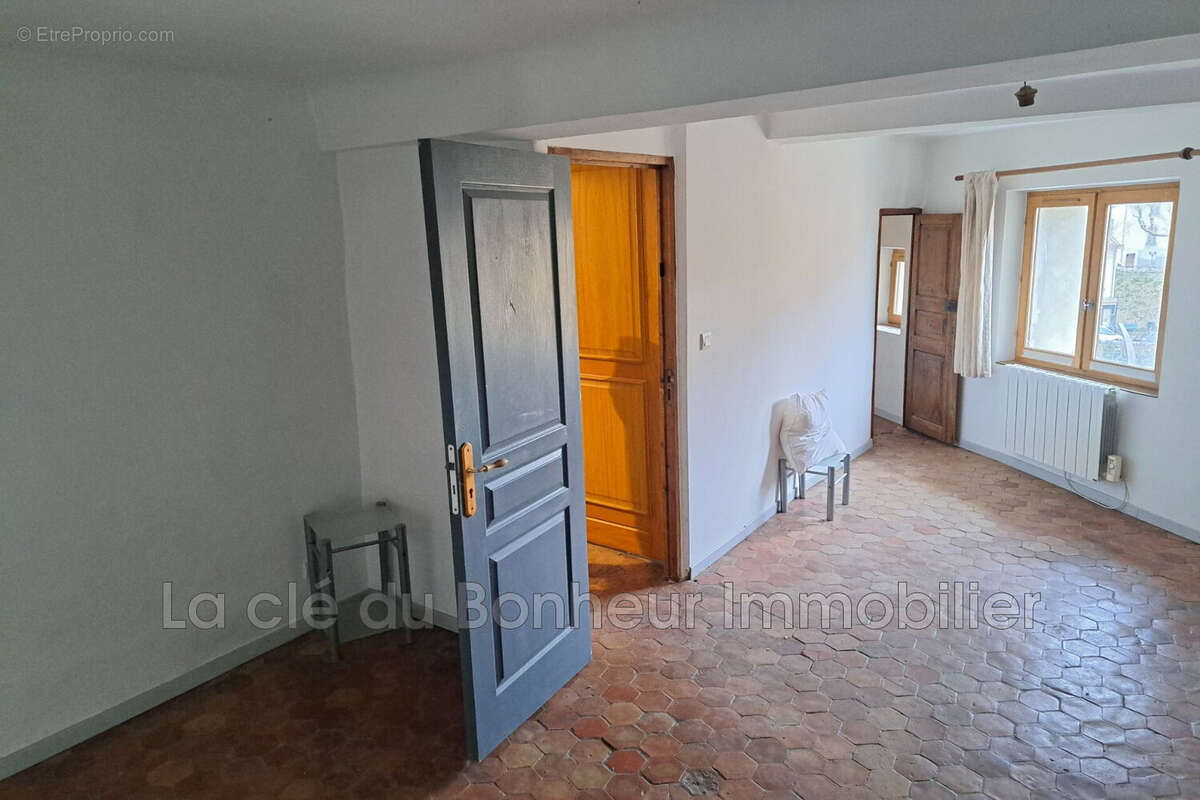 Appartement à MOUSTIERS-SAINTE-MARIE