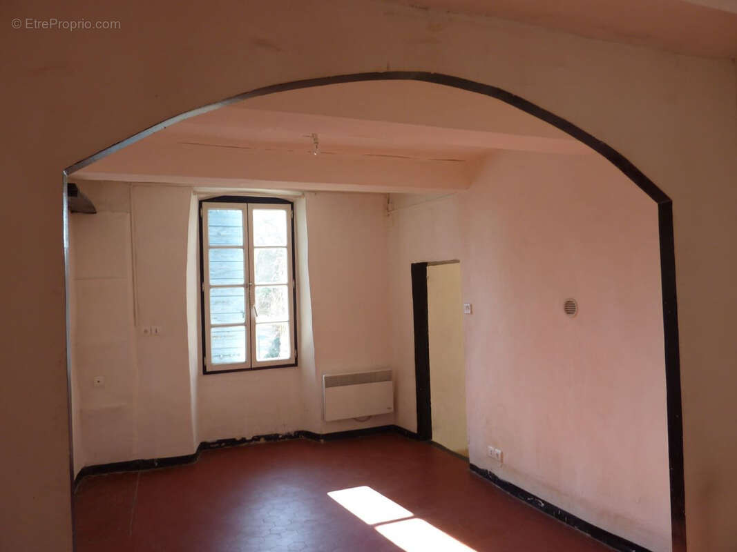 Maison à CUCURON