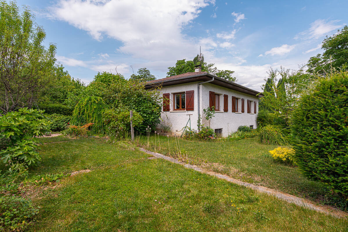 Maison à QUINTAL