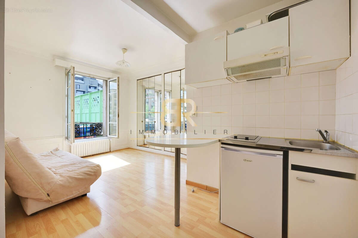 Appartement à PARIS-19E