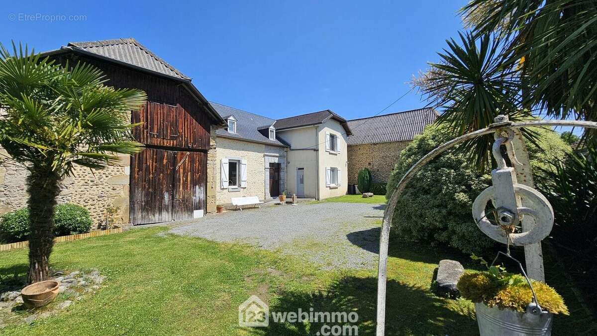 Maison à BENEJACQ