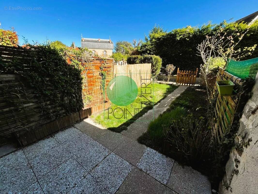Appartement à VERT-LE-GRAND