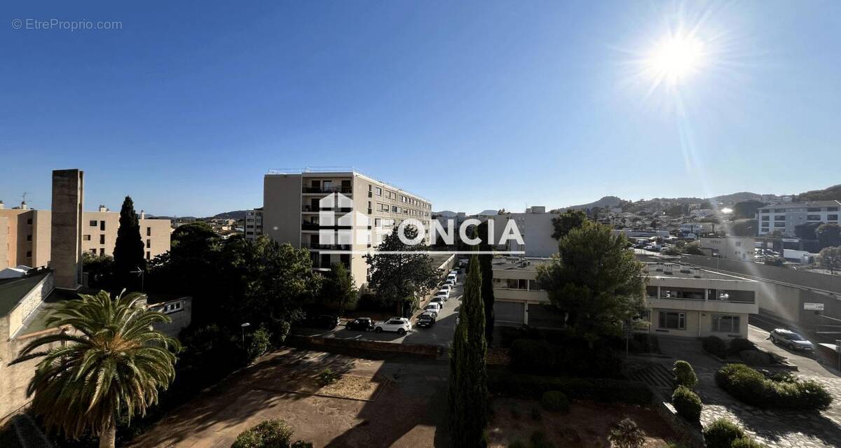 Appartement à HYERES