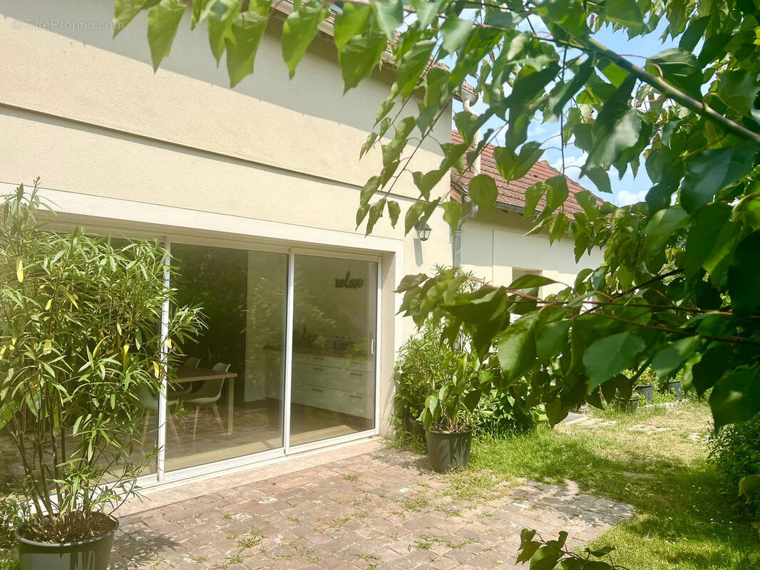 Maison à MAISONS-LAFFITTE