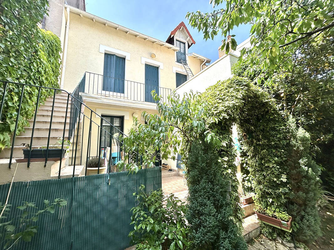 Maison à MONTLUCON