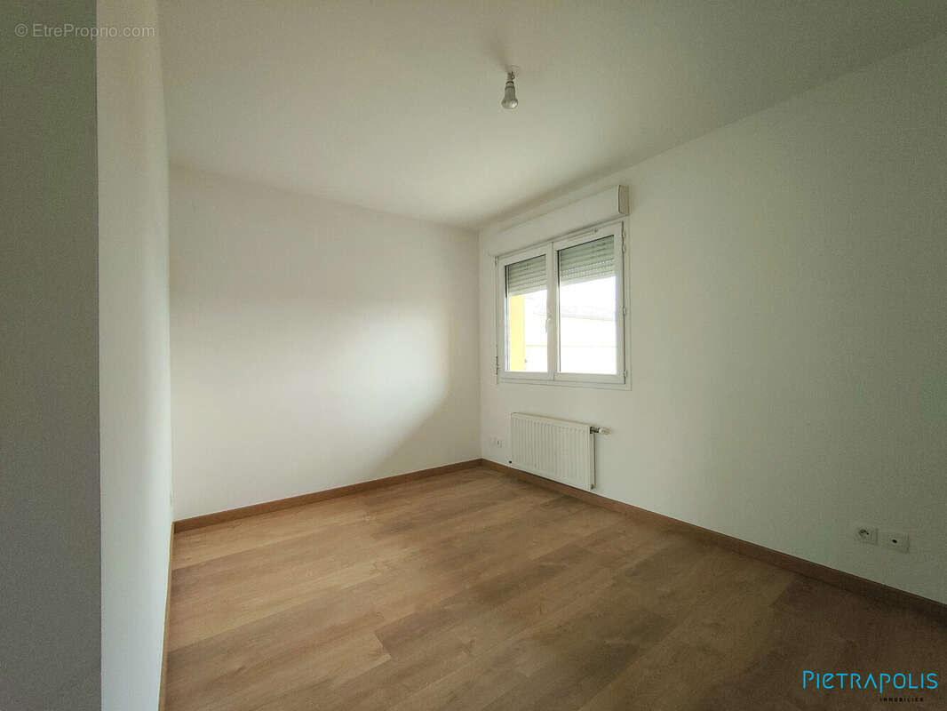 Appartement à CRAPONNE