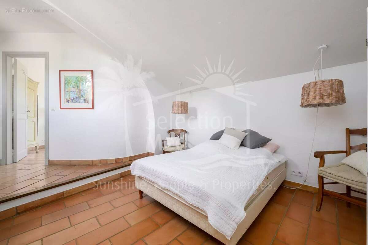 Maison à MOUGINS