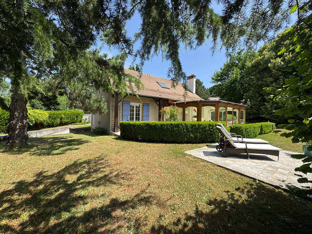 Maison à MONTFORT-L&#039;AMAURY